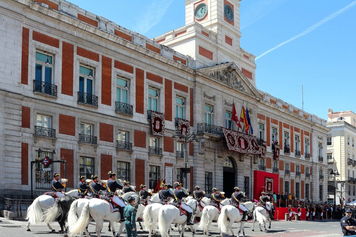 Nuestras clínicas permanecerán cerradas este 1 y 2 de mayo