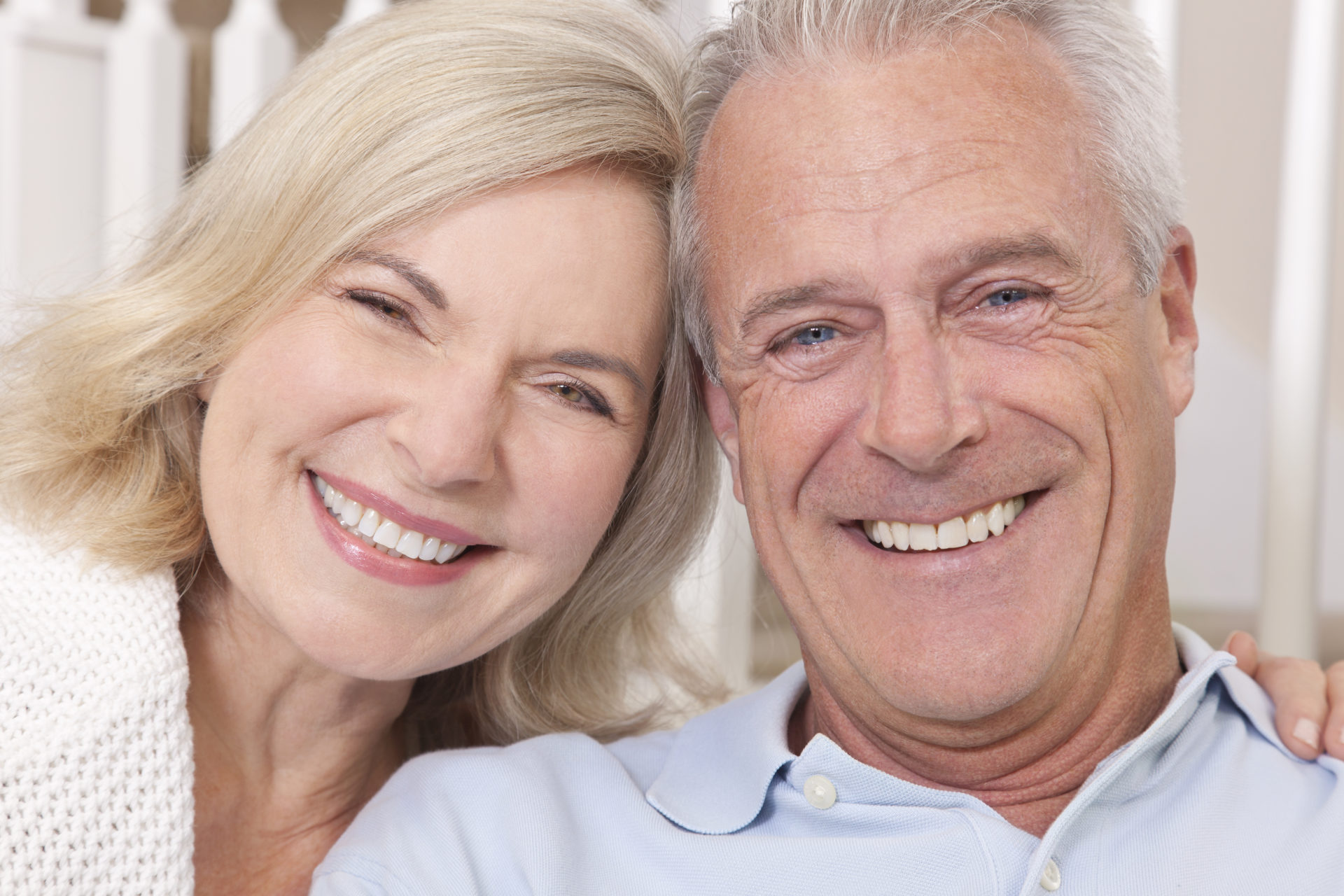 ¿Te faltan piezas dentales? En Clínica Dental Cuadrado te ayudamos a recuperar la sonrisa