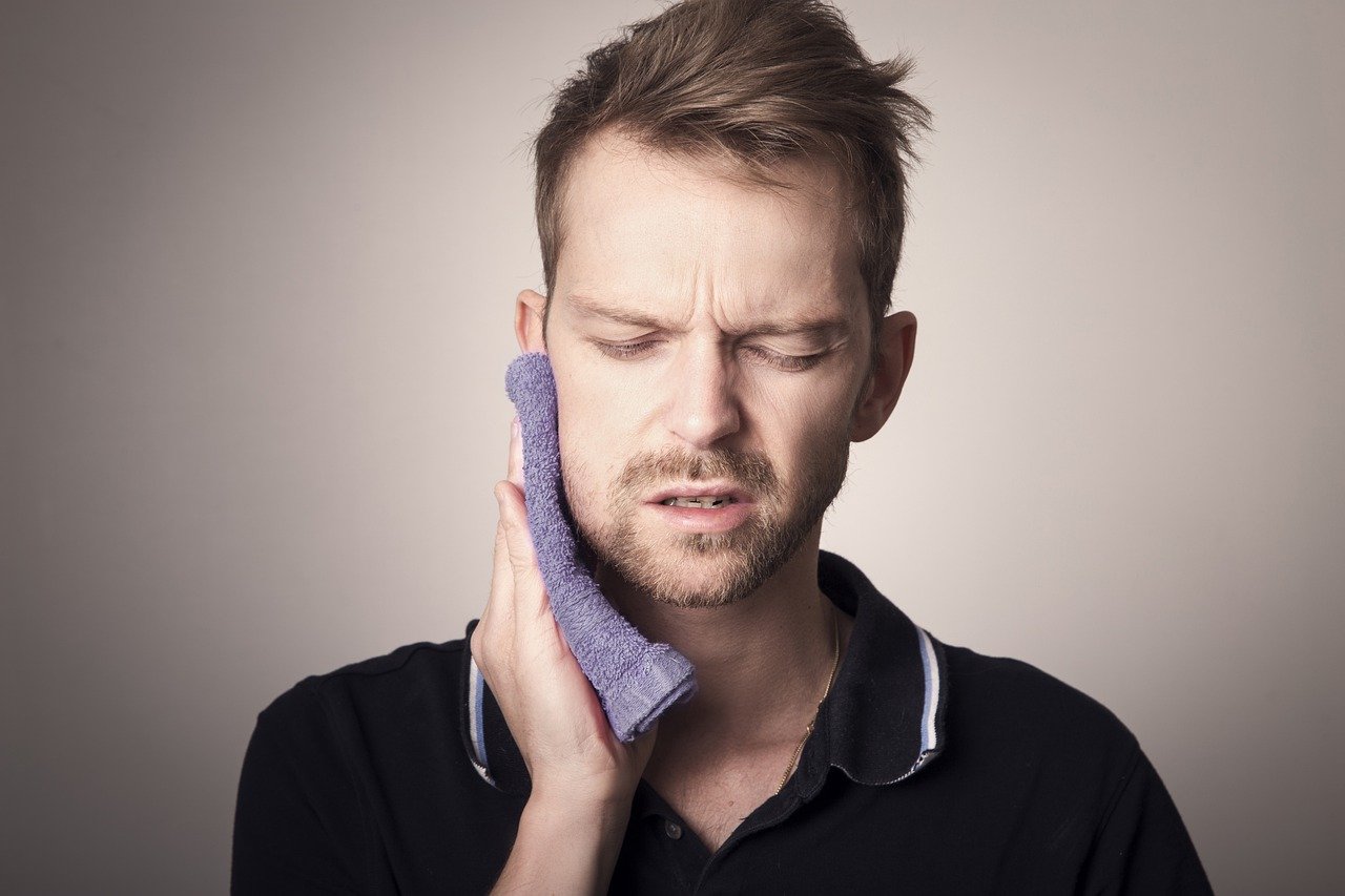 ¿Sabes lo que es un absceso dental? ¡Mucho cuidado con ellos!