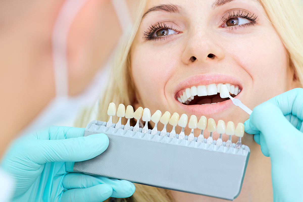 Blanquea tus dientes con Clínica Dental Cuadrado y vuelve a sonreír