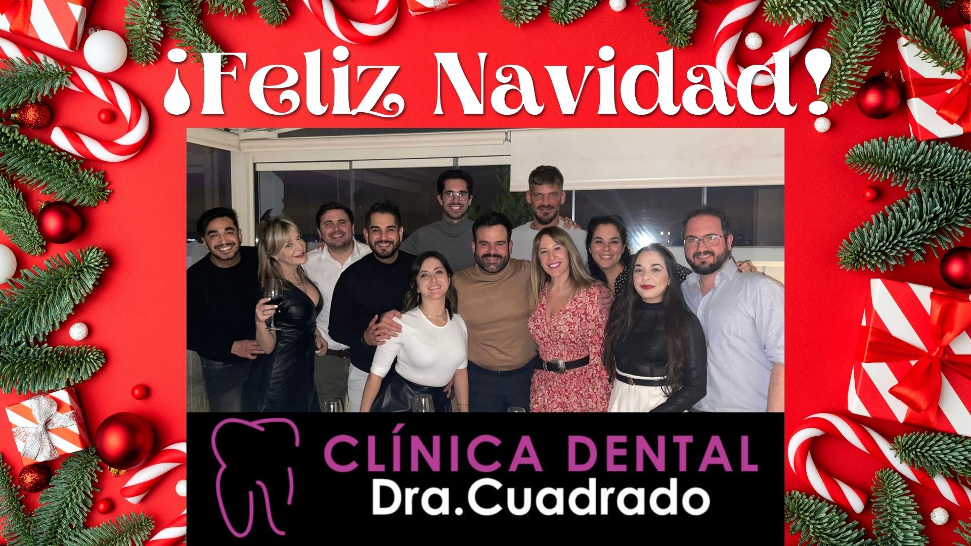 ¡Les deseamos una muy feliz Navidad!